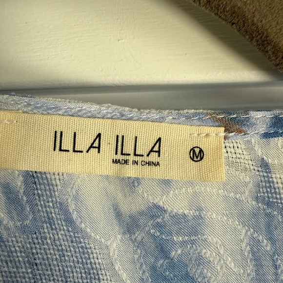 ILLA ILLA crop top, tie front - Picture 3 of 4